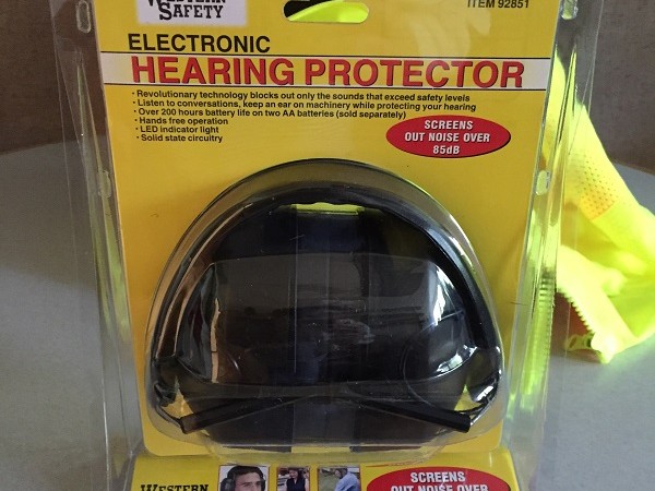 noise cancelling headphones