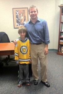 On Jersey Day at Legacy Elementary in Frederick, Colo., fourth-grader Mason knew to wear the right jersey. Mason is an ice hockey player and knows that his principal is proud CC graduate Sean Corey ’95.